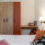 H11 Aparthotel